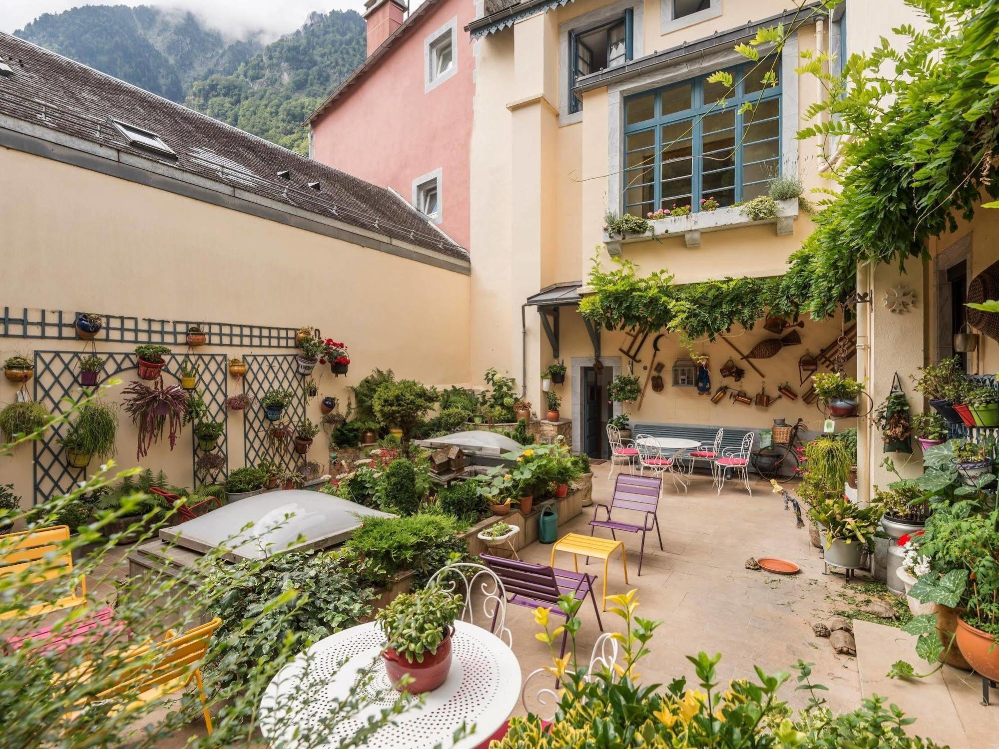 Hotel Du Lion D'Or Cauterets Ngoại thất bức ảnh