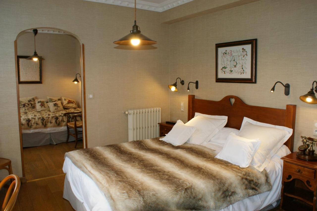Hotel Du Lion D'Or Cauterets Ngoại thất bức ảnh